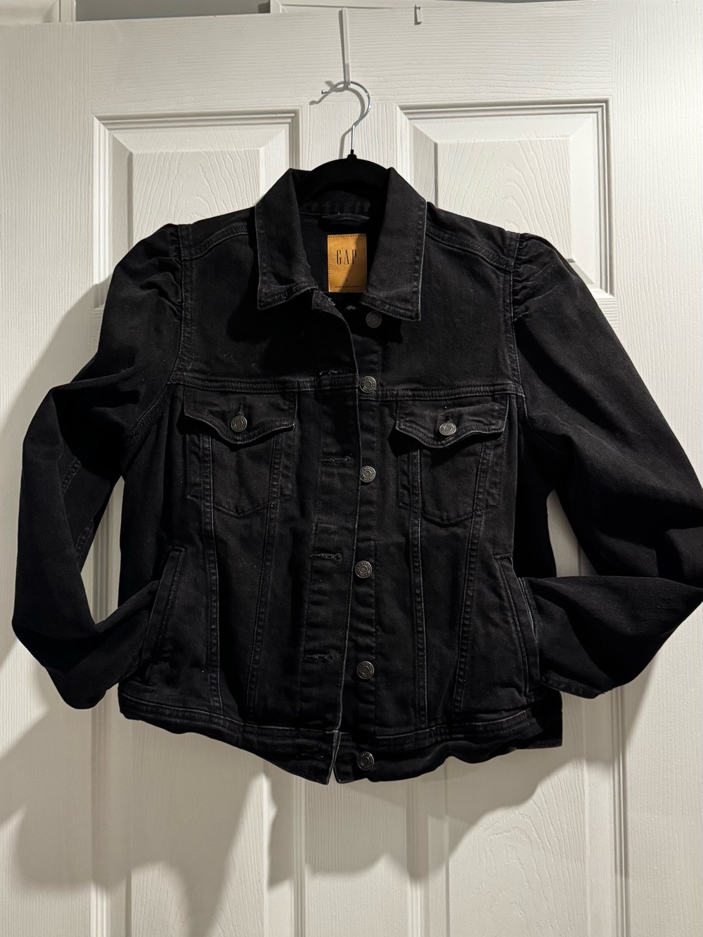 GAP Black Denim Trucker Jacket - Women's Button-Front